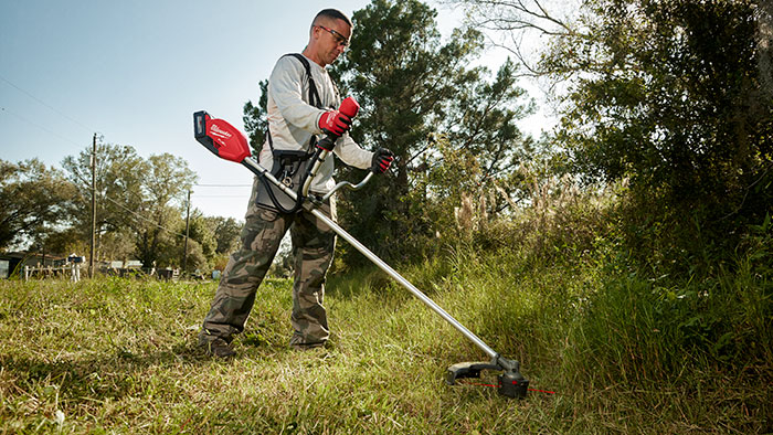 Milwaukee M18 Fuel brush cutter features cutting swaths of 14 to 16 inches. (Photo: Milwaukee)