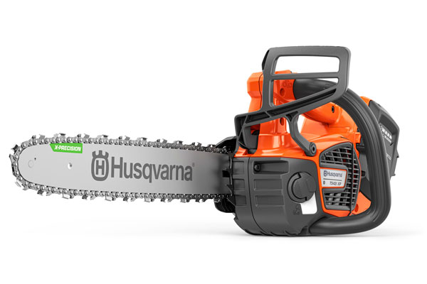 The new T542i XP chainsaw features a top-handle design. (Photo: Husqvarna)