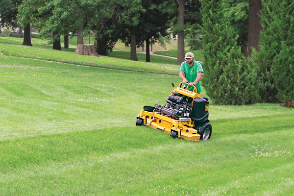 Several factors to keep in mind when choosing a deck for your mower include property size, the towing capacity of your truck or trailer and the route you’re taking. (Photo: LM Staff)