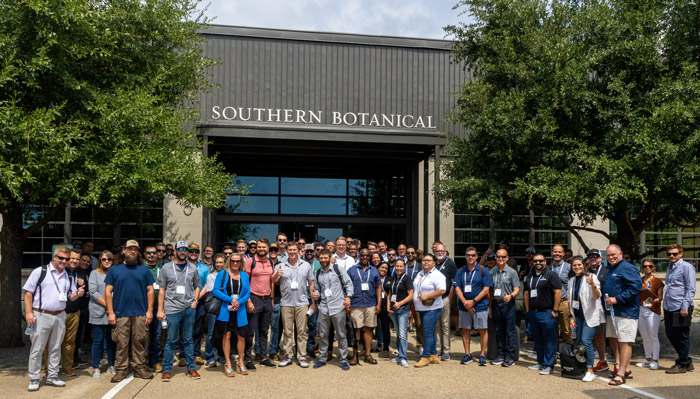 More than 200 Elevate attendees visited Southern Botanical's Dallas, Texas, office as part of an additional post-conference tour. (Photo: Philippe Nobile Photography/National Association of Landscape Professionals)