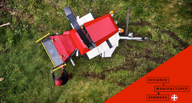 Top view shows the turntable option, which allows workers to in feed at different angles to increase worker safety from road side working scenarios. (Photo: TP Chipper)