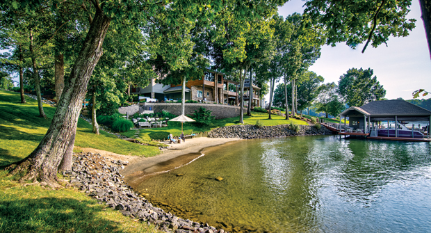 (Photo: Jim and Regina Devinney/Roanoke Real Estate Photos)
