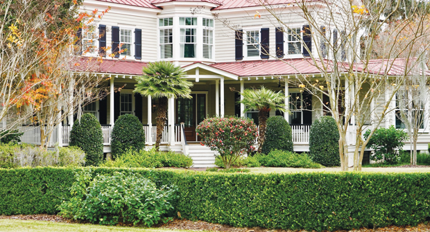 The late spring or early summer is the ideal time for PGR applications. (Photo: Debloois Landscaping)
