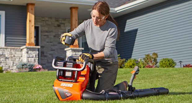The new DPB-5800T 3-battery port backpack blower from Echo. (Photo: Echo)
