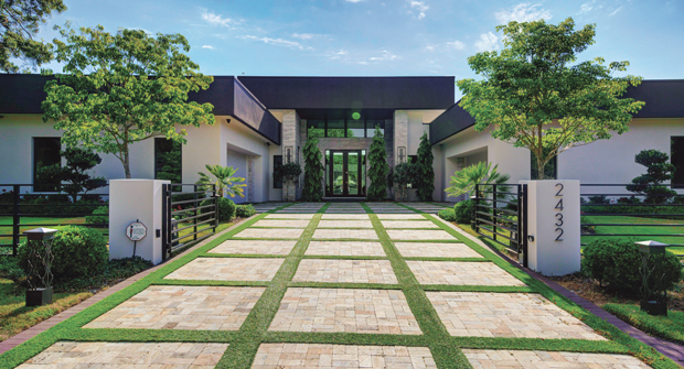 This oceanside project proved to be an extensive one, taking the Landscapes by Randy Lee team 24 months to complete the project, with 18 months of on-site time. (Photo: Landscapes by Randy Lee)