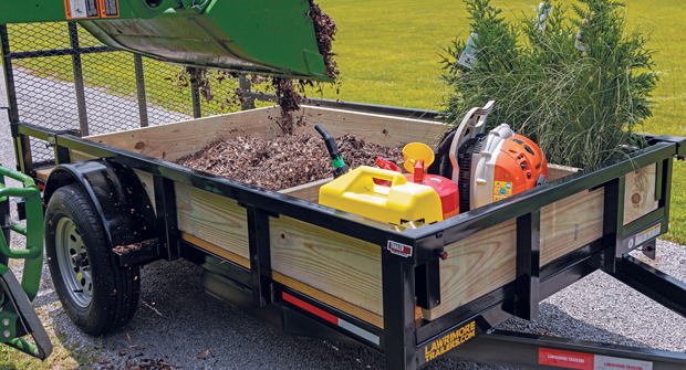 Flat-bed open trailers offer professionals added versatility for all seasons according to experts. (Photo: TrailerFlex)