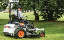 Bobcat's electric ZT6000e zero-turn mower. (Photo: Bobcat Co.)