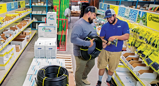 Educational offerings, payment options and support are some of the top traits that contractors should look for in a distributor partner. (Photo: Ewing Outdoor Supply)
