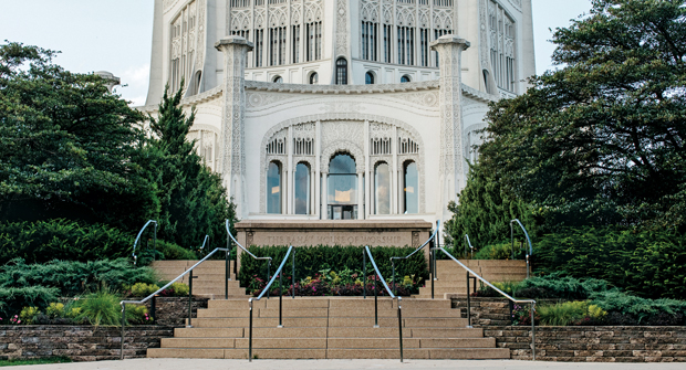 A view of the main entrance to the temple, which is the most used of the many entrances to the building. (Photo: Roseborough partners)