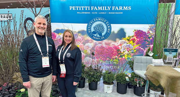 Farm friends: LM Publisher Bill Roddy spent a day at the Mid-Atlantic Nursery Trade Show (MANTS) in Baltimore in early January connecting with friends of the magazine like Jacklyn Krysa from Petitti Family Farms. (Photo: LM staff)