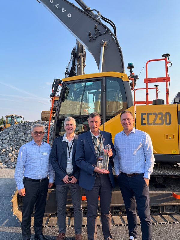 Left to right: Agako Nouch, Andre Parent, Chris Palmer and Scott Young. (Photo: Volvo CE)