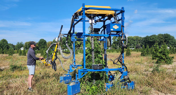 The Lommers Tuinbouwmachines hedge trimmer is one of the European tools Petitti Family Farms uses to speed up production while keeping a consistent, quality product. (Photo: LM Staff)