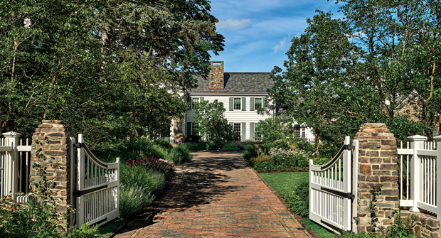 Design work began in 2018, and the project was completed in 2022. Mariani continues to care for the property at least twice a week through fine gardening, pruning, lawn care, seasonal rotations and more. (Photo: Mariani Landscape)